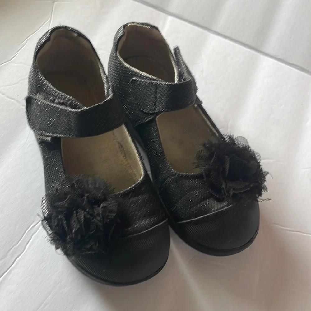 Pediped black Mary Jane dress shoes with flower size 29